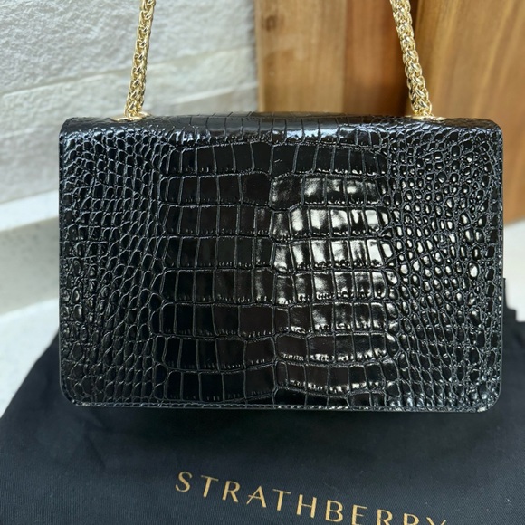Like new Strathberry East/West Black Croc-Embossed Crossbody with Gold Chain - Picture 9 of 15